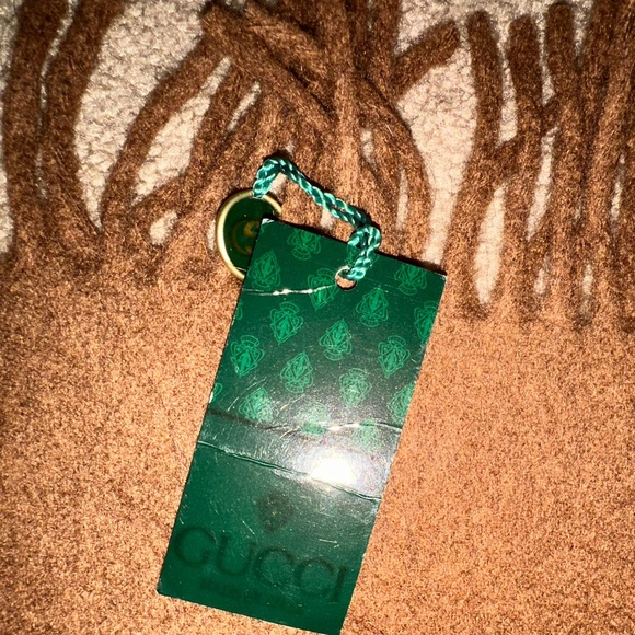 GUCCI NWT VINTAGE 100% CASHMERE CHOCOLATE BROWN SCARF W/COA 62 L x 12 W MSRP$900 - Picture 12 of 12